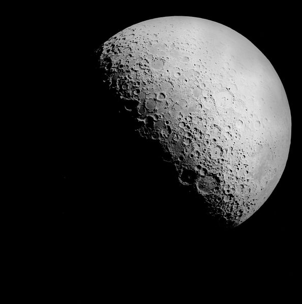 594px-Moon_AS15-M-2778